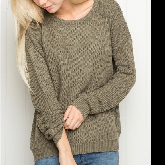 Olive Brandy Melville Sweater - Picture 3 of 3